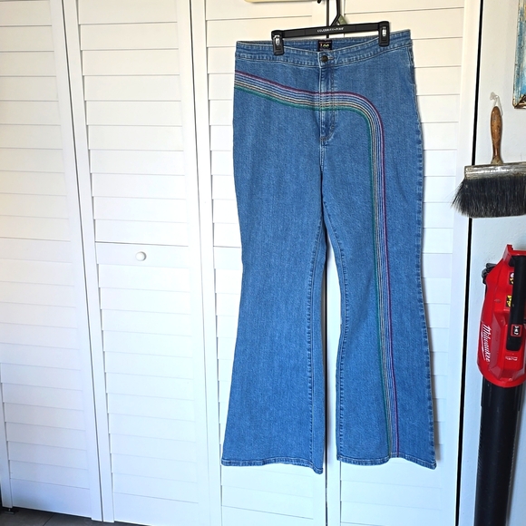 Lee Jeans - Picture 4 of 9